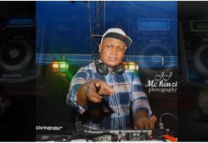 DJ Phuma – Afrikaans Mix (True Love VS Players)
